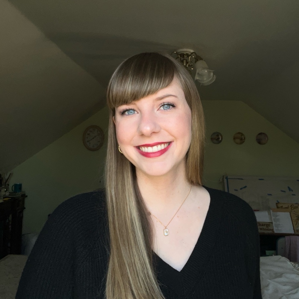 Meet your Posher, Caroline